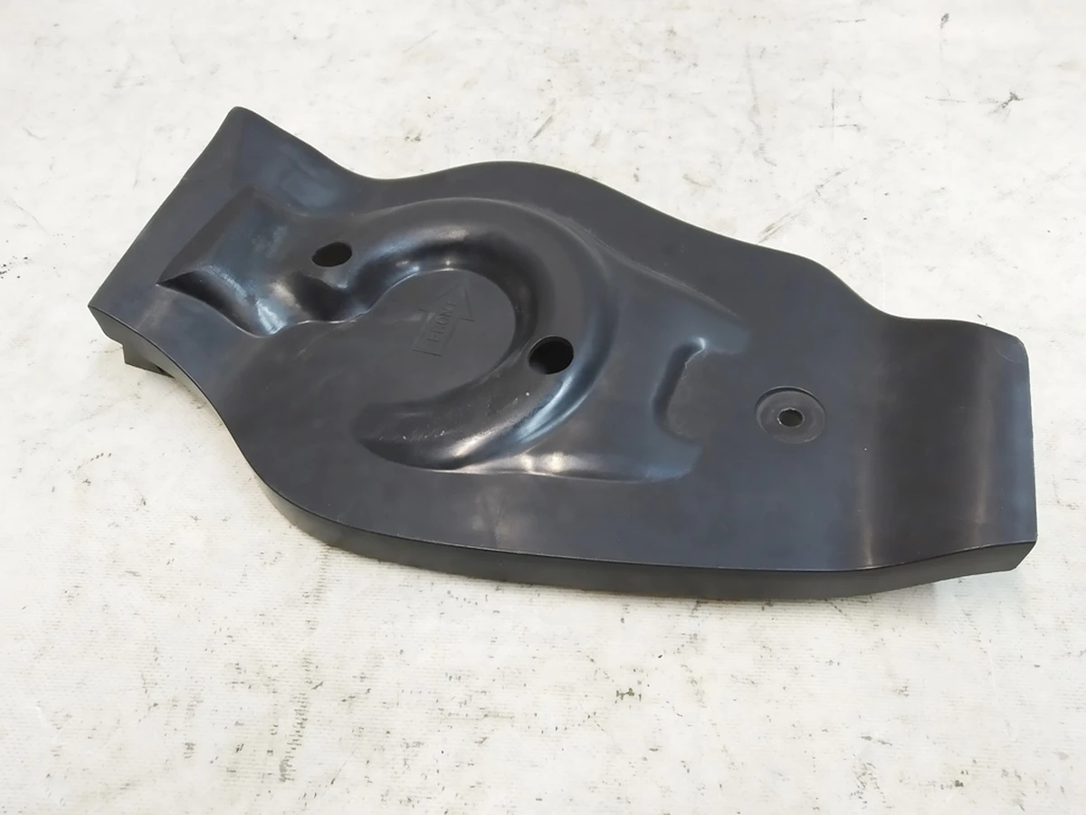 7 MODEL Y, REAR SUSPENSION AERO COVER, RH. restored Tesla model Y 1493636-00-A