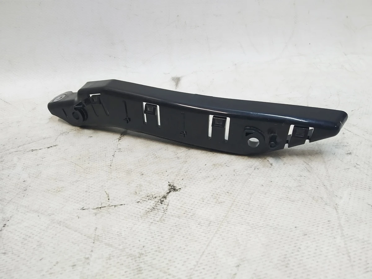 3 Кронштейн направляющая бампер крыло левый Tesla Model Y 1493770-00-B