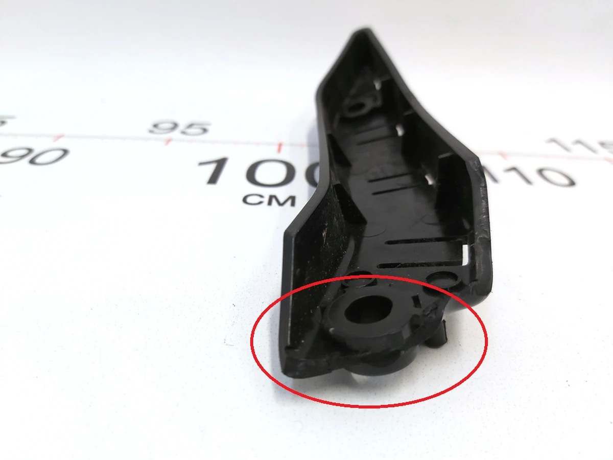 3 Bracket - Fascia side to fender - Left hand with damage for Tesla Model Y 1493770-00-B