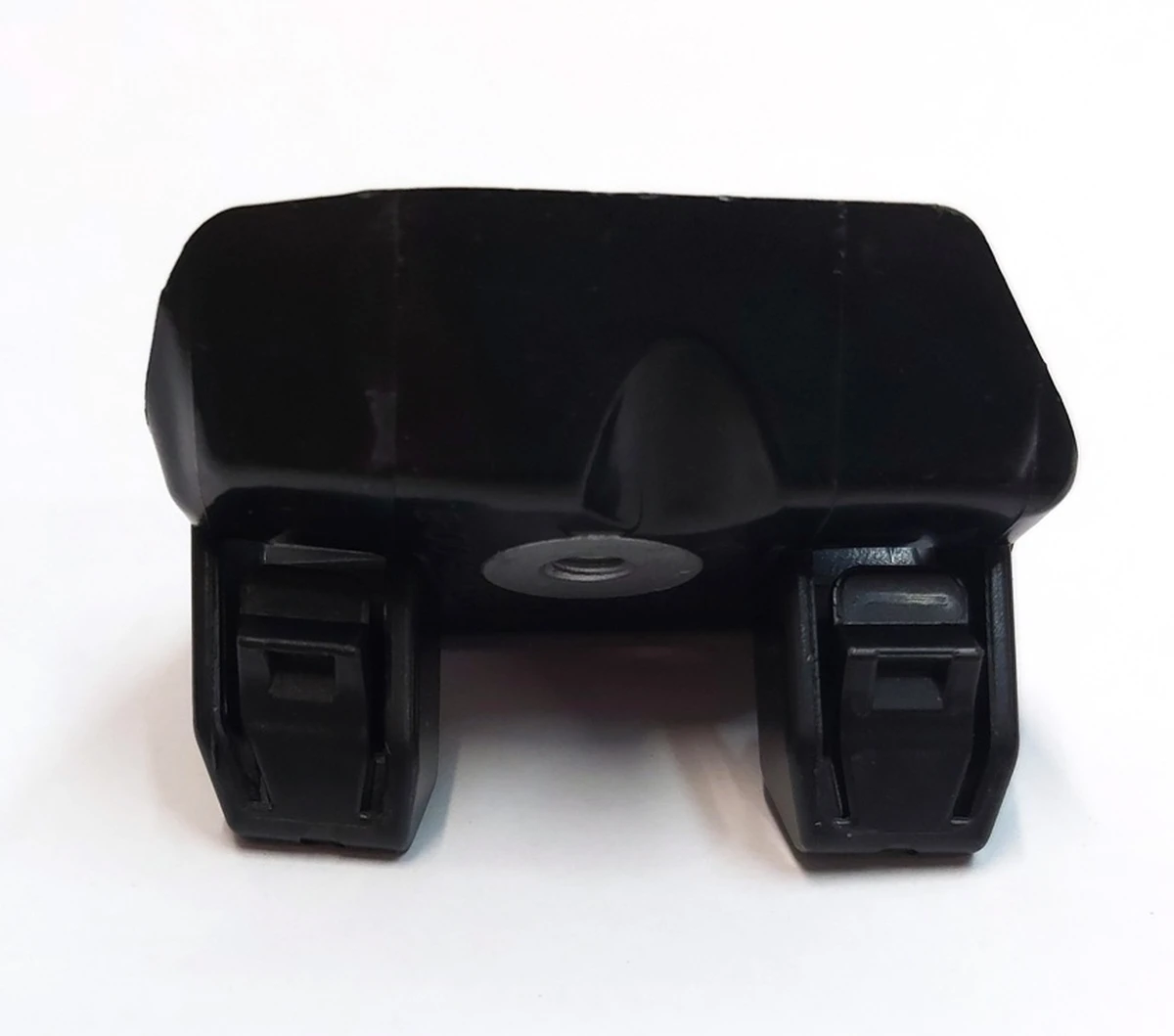 Кронштейн крила переднього правого Tesla model Y 1493773-00-B