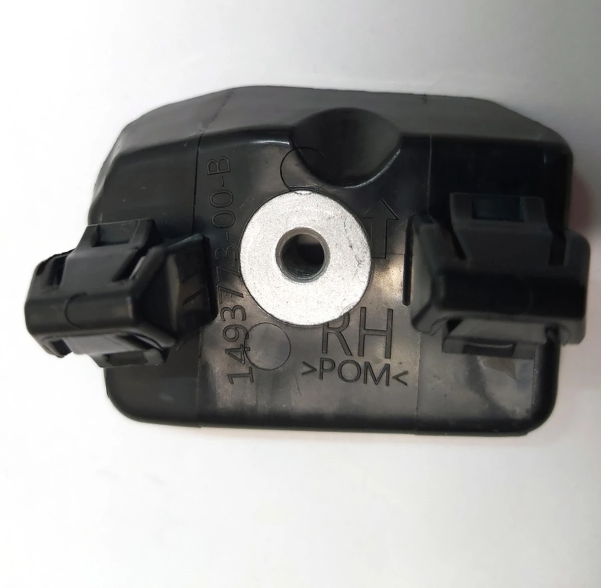 Кронштейн крила переднього правого Tesla model Y 1493773-00-B