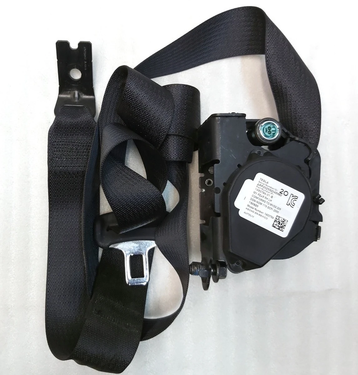 Ремінь безпеки 2-го ряду сидінь лівий правий BLK Tesla model Y 1493784-01-C