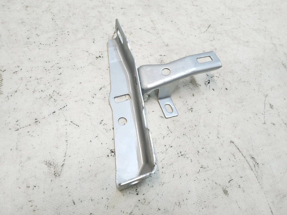 11 Кронштейн каркаса торпеди правий Tesla Model Y 1526569-00-C