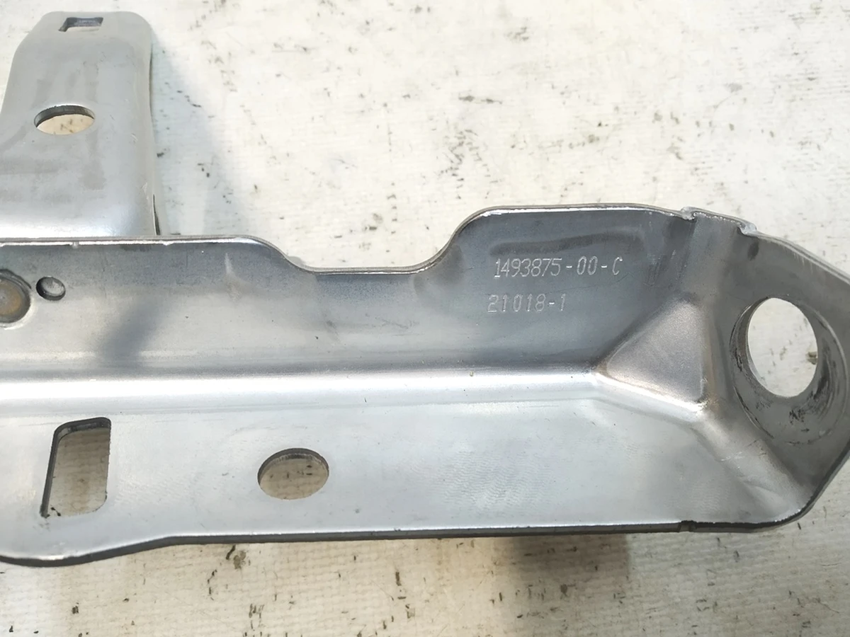 11 Кронштейн каркаса торпеди правий Tesla Model Y 1526569-00-C