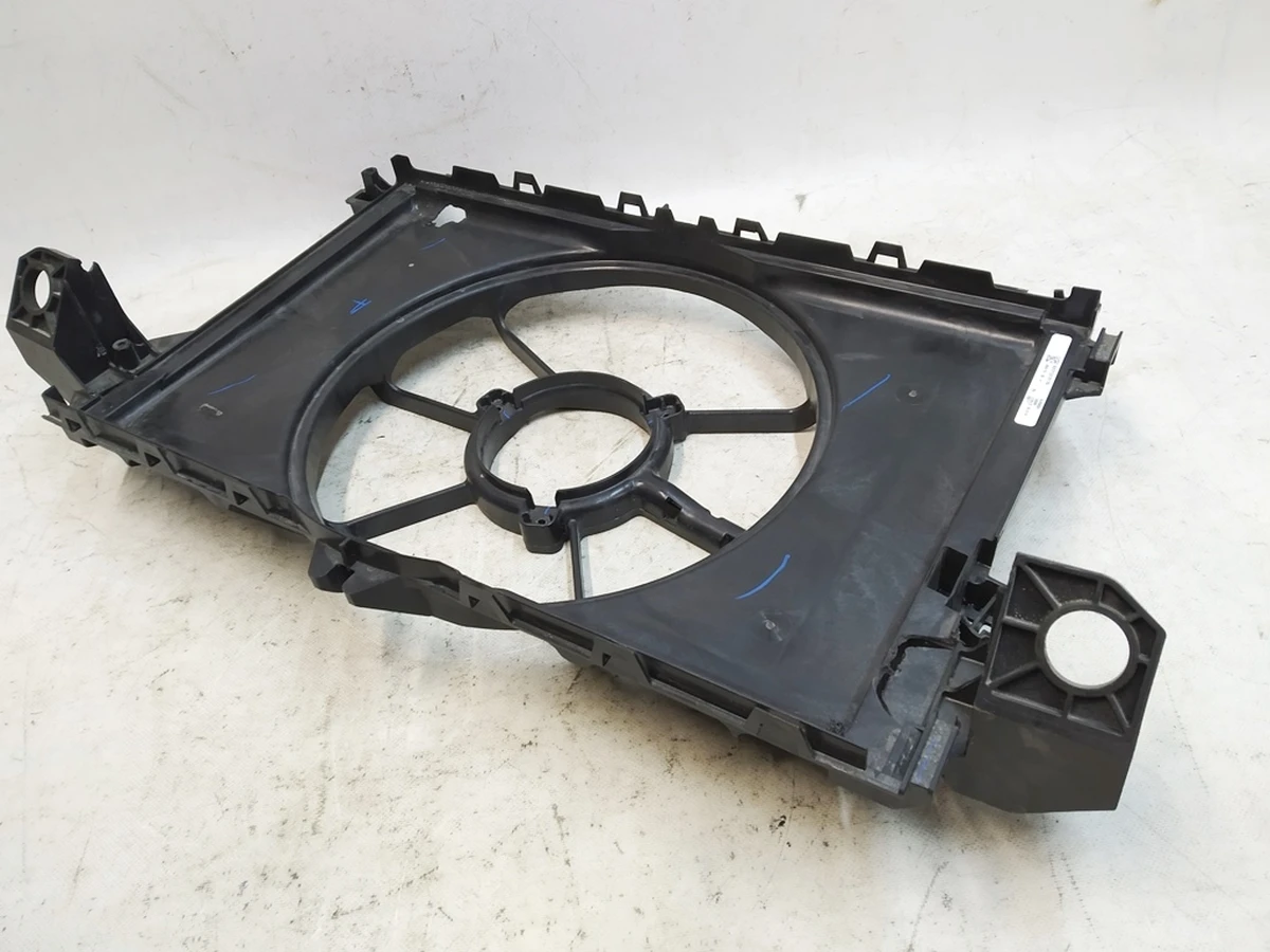 3 SHROUD OF COOLING FAN damaged Tesla Model 3, Model Y 1494179-00-B