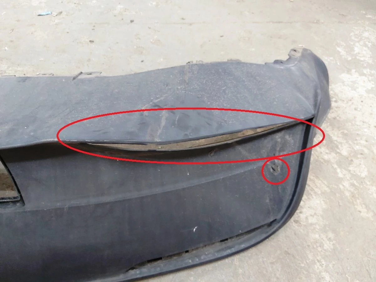 2 Rear Fascia, Lower structural (lip) with damage Tesla model Y 1494006-00-A