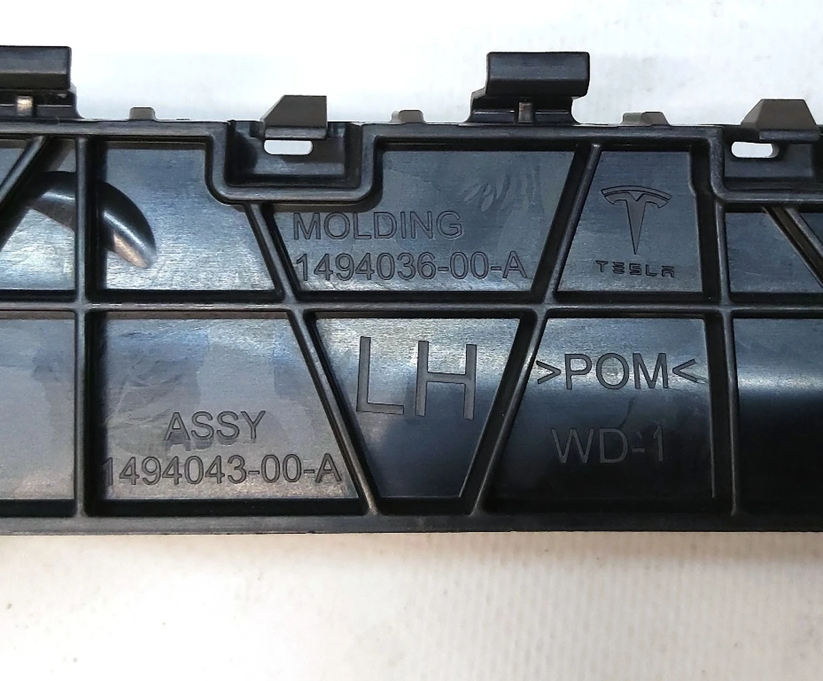 10 RR WING BRKT, ASSY, LH Tesla Model Y 1494043-00-A