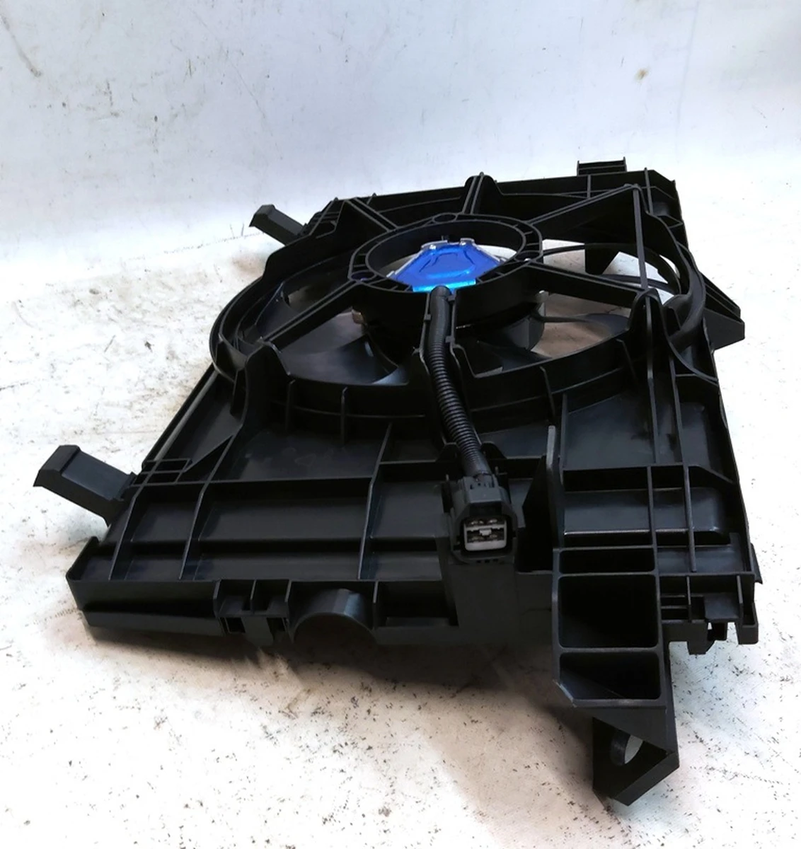 3 Вентилятор системы охлаждения без втулок и подушек Tesla model Y 1494179-00-A