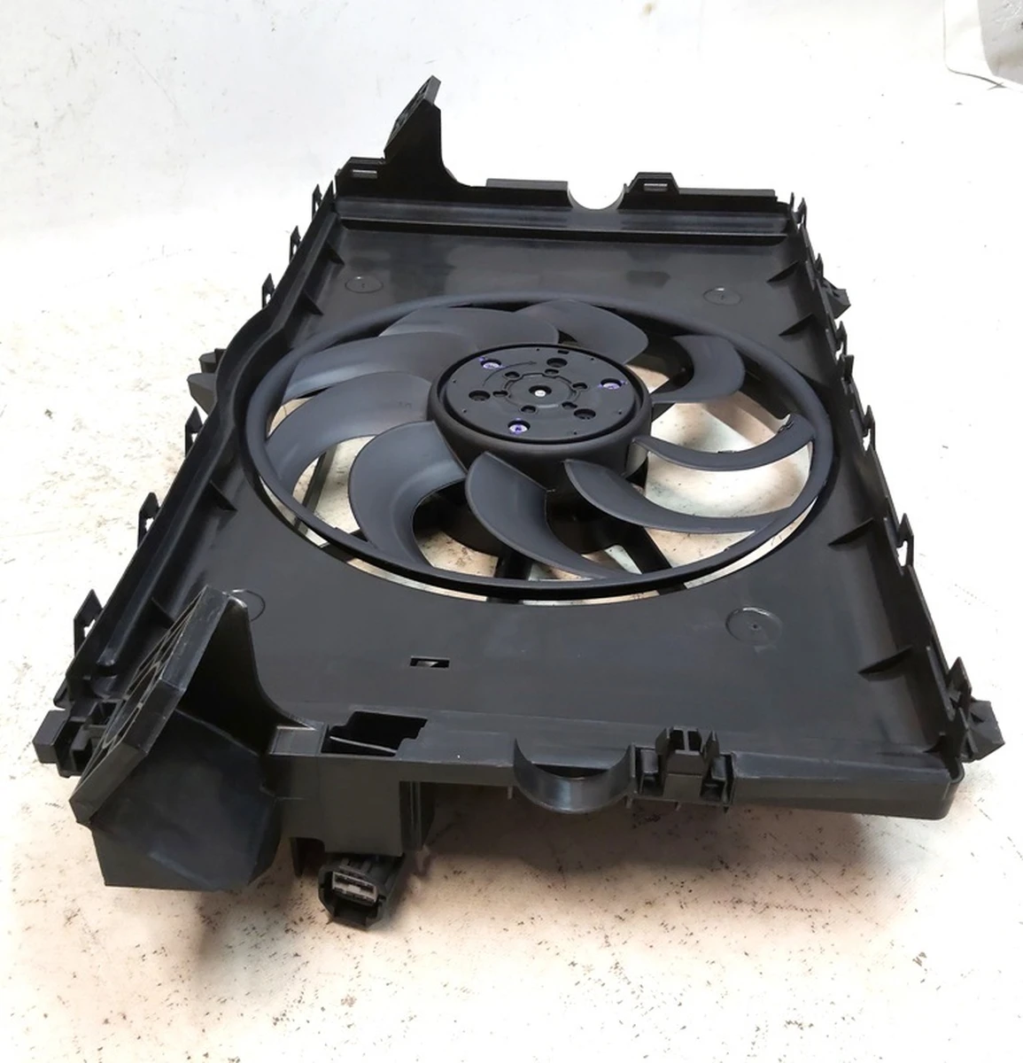 3 Вентилятор системы охлаждения без втулок и подушек Tesla model Y 1494179-00-A