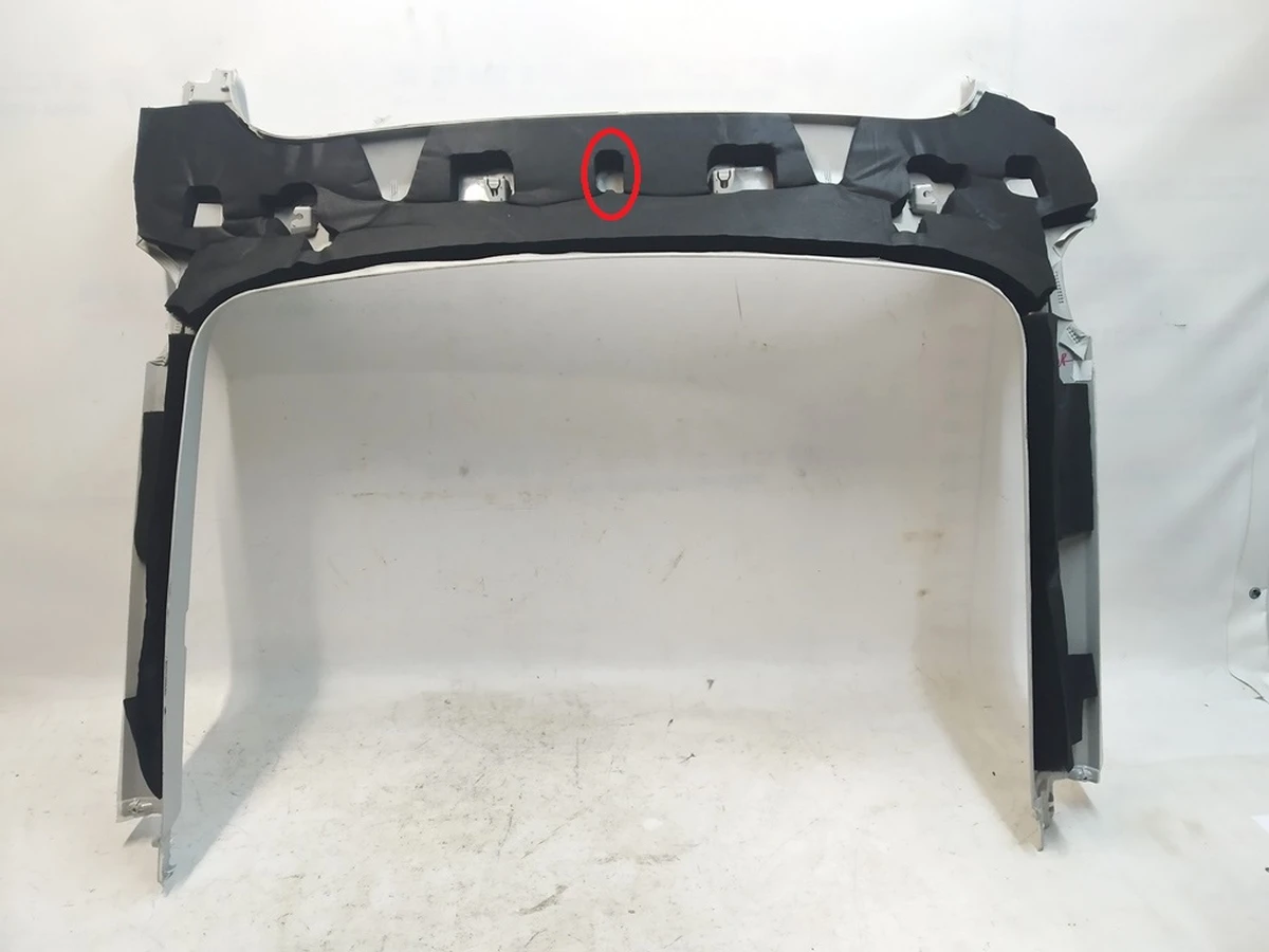 2 REAR HL ASY damaged Tesla model Y 1593719, 1490404