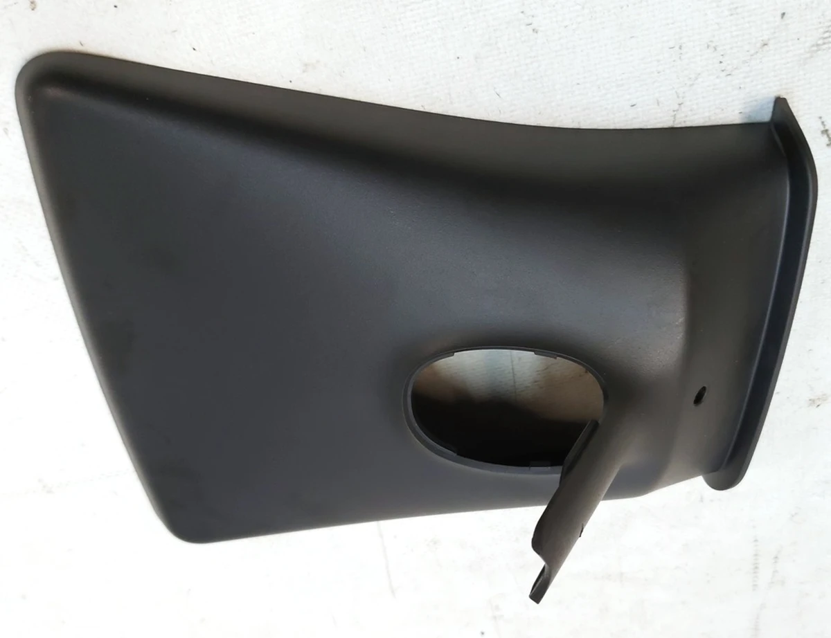 Облицювання кронштейна дзеркала заднього виду та камери салону верхня Tesla model Y 1755687-00-B