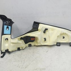 6 Накладка ременя безпеки стійки С лівої з пошкодженням Tesla model Y 1494608-00-I