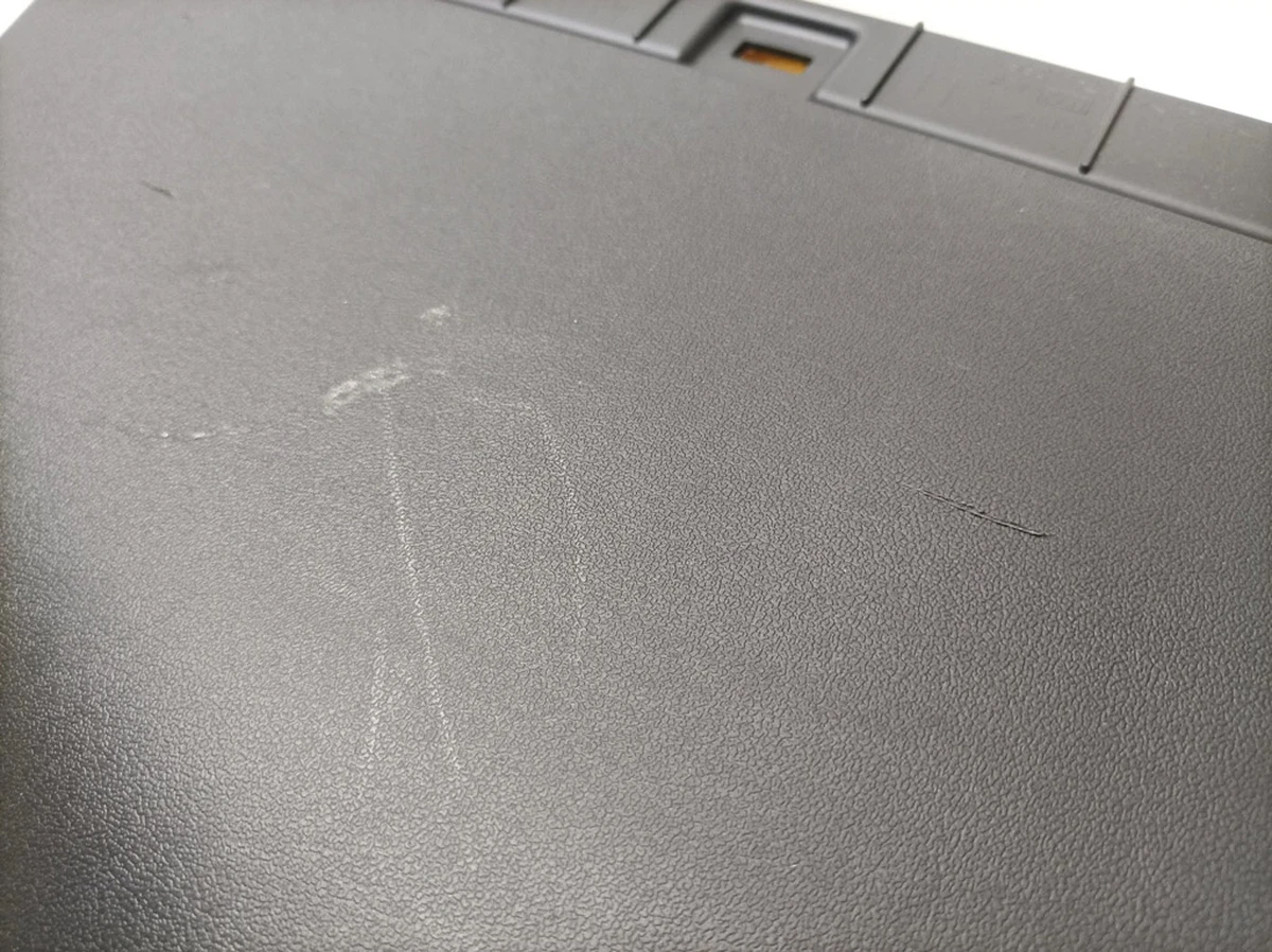 6 Накладка ремня безопасности стойки С левой с повреждением Tesla model Y 1494608-79-A