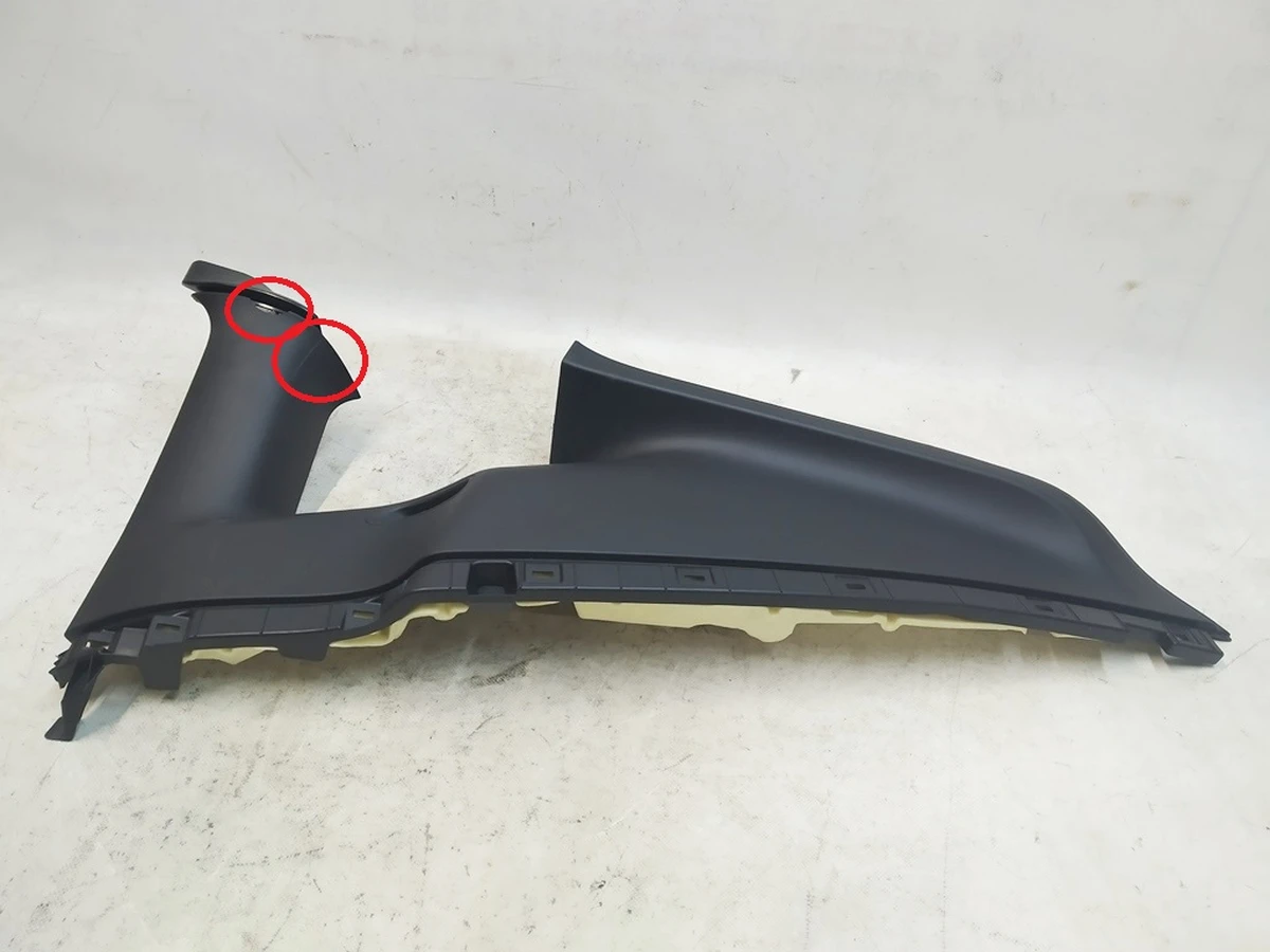 6 Накладка ремня безопасности стойки С правой с повреждением Tesla model Y 1494609-00-I