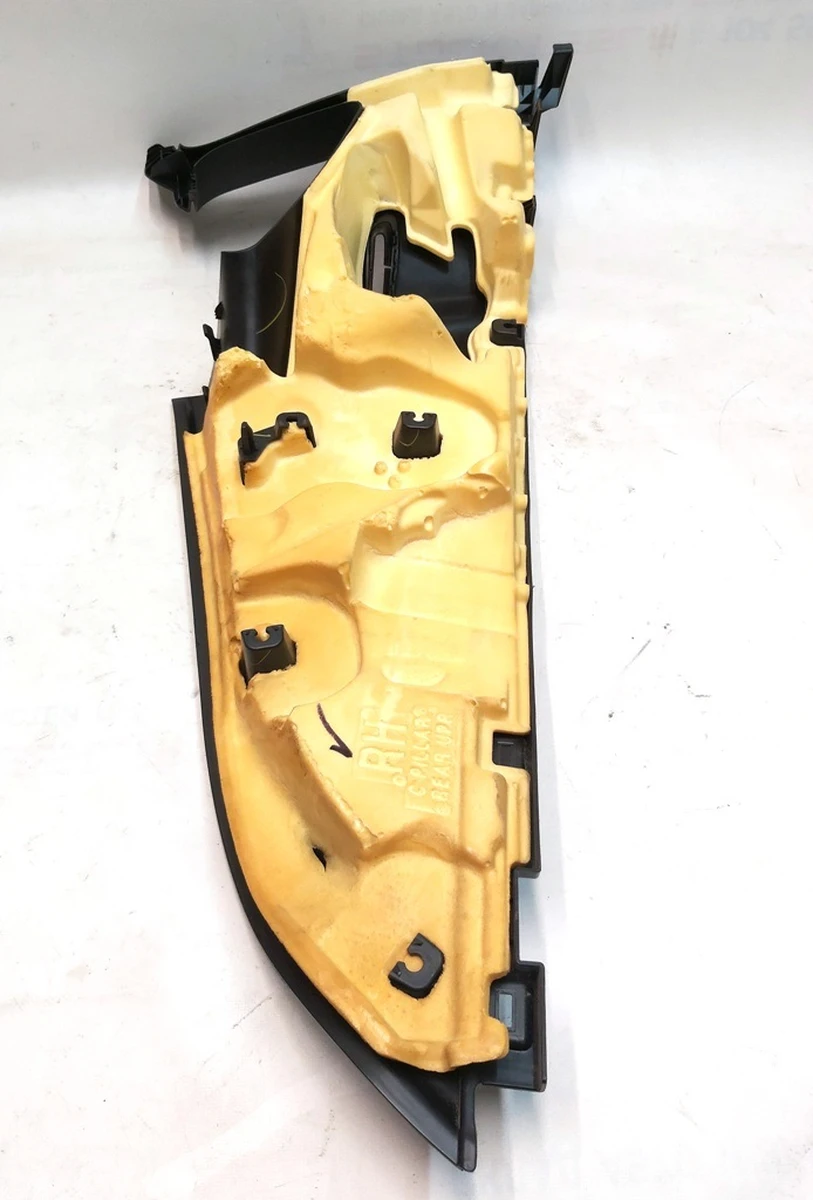 6 Накладка ременя безпеки стійки С правої з ушкодженням Tesla model Y 1494609-79-A