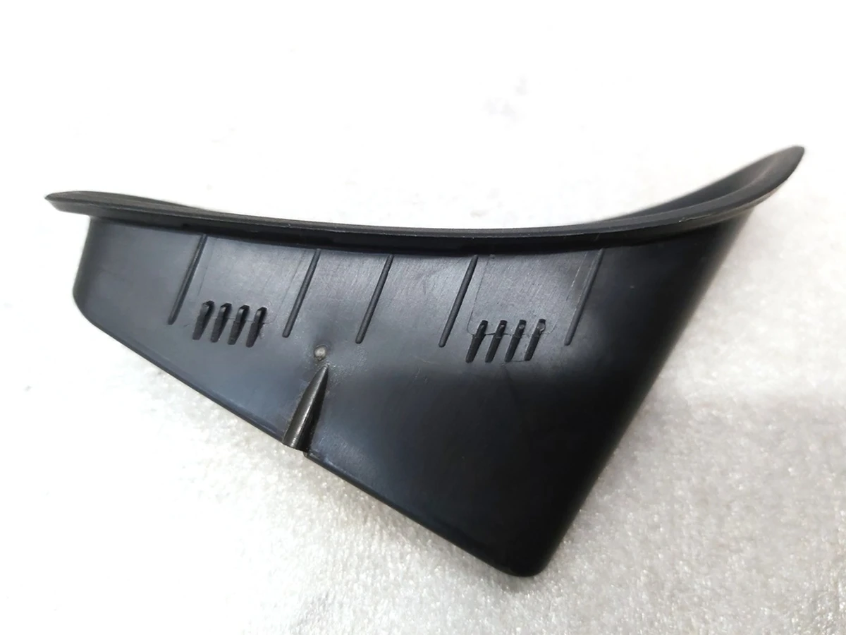 17 C PILLAR 2R SEATBELT BEZEL, ASY, RH Tesla Model Y 1494613-00-C