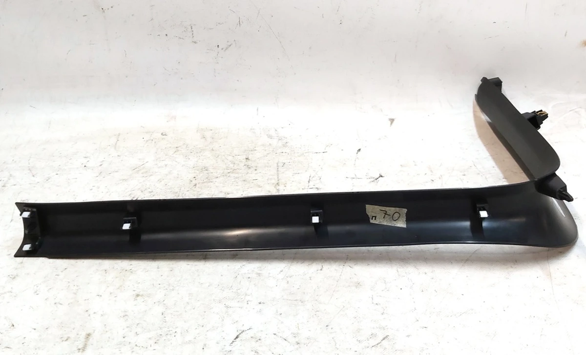 9 Облицовка порога переднего правого Tesla model Y 1494620-00-D