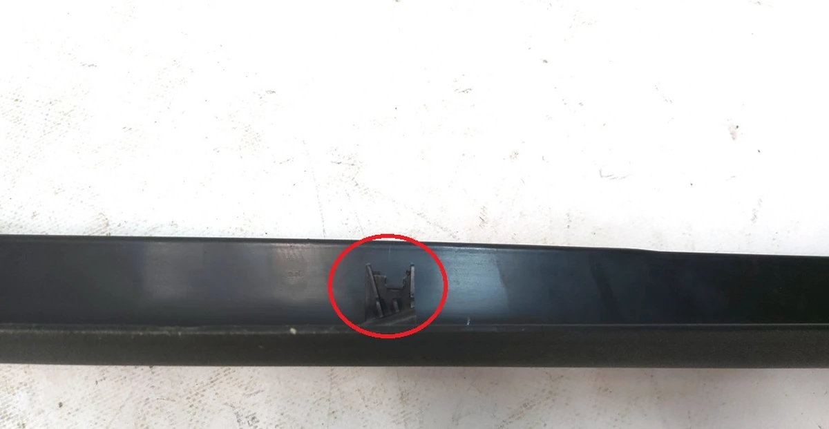 9 A PILLAR LOWER TRIM, ASY, RH Tesla model Y 1494620-00-D