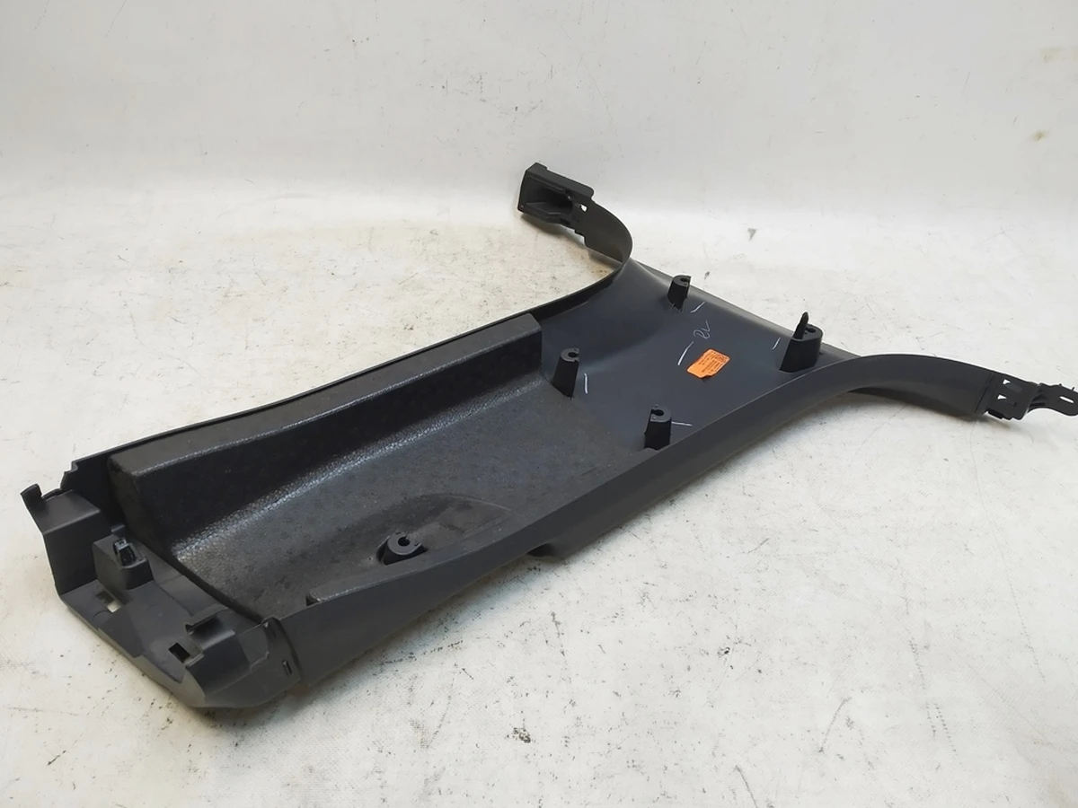 2 MY, B PILLAR LOWER TRIM, ASY, LH Tesla model Y 1494623-00-E