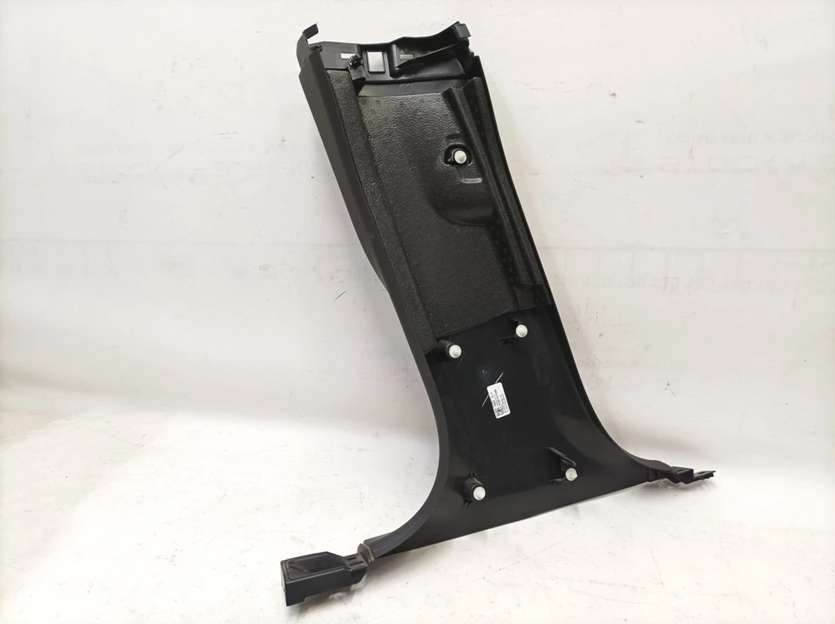 2 Накладка стойки В нижняя правая Tesla model Y 1494624-00-F