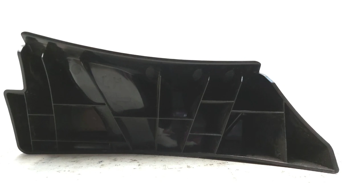 7 Основа накладки стійки C нижньої лівої Tesla Model Y 1494625-00-C