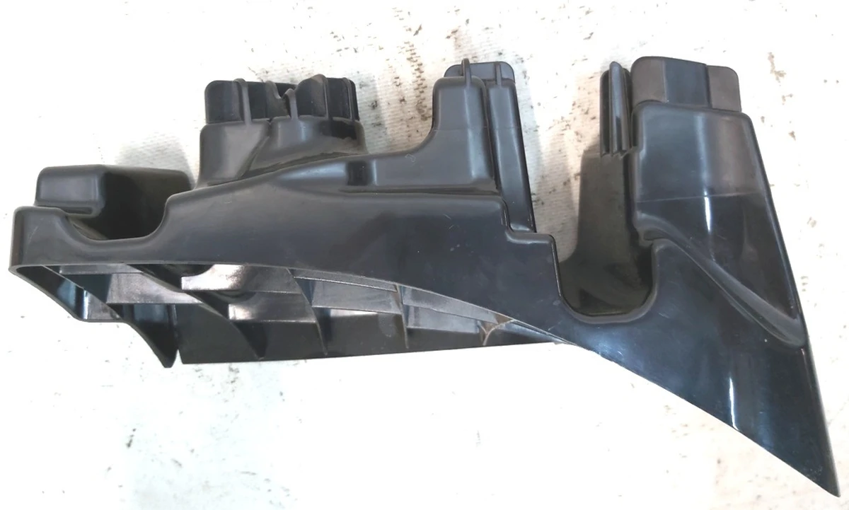 Основание накладки стойки C нижней правой Tesla Model Y 1494626-00-C