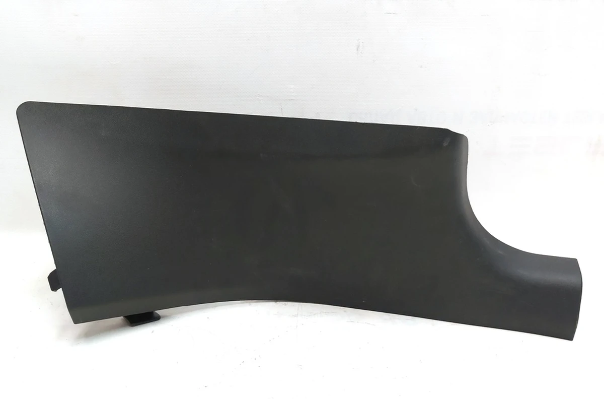 Накладка стійки C нижня права Tesla model Y 1494626-00-C