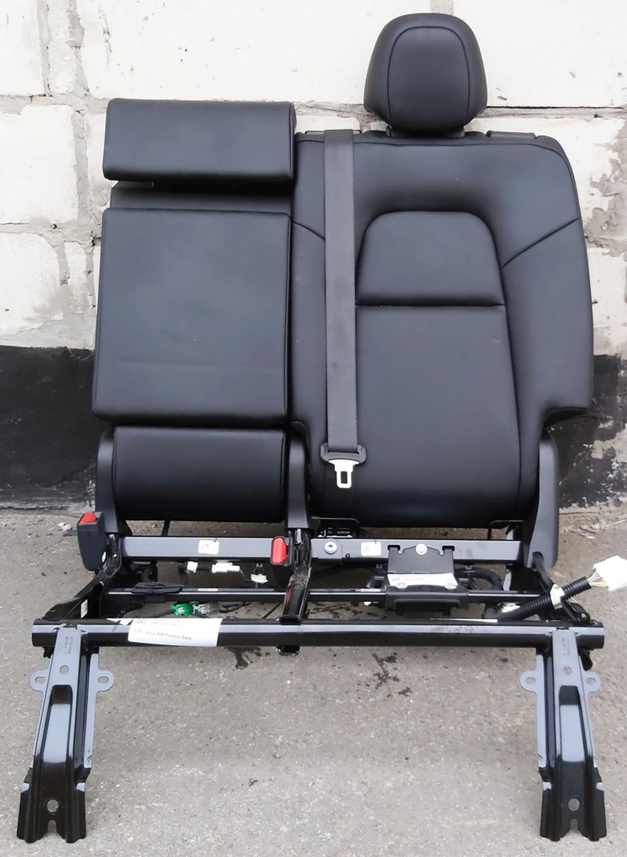 1 Спинка сидіння 2-го ряду подвійна PUR BLK у зборі з центральним підголівником Tesla model Y 3907891-01-A