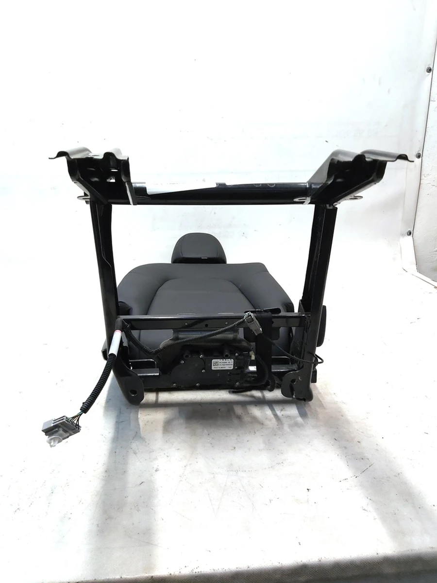 2 Спинка сидіння 2-го ряду одинарна PUR BLK у зборі з підголівником Tesla Model Y 3907892-01-A