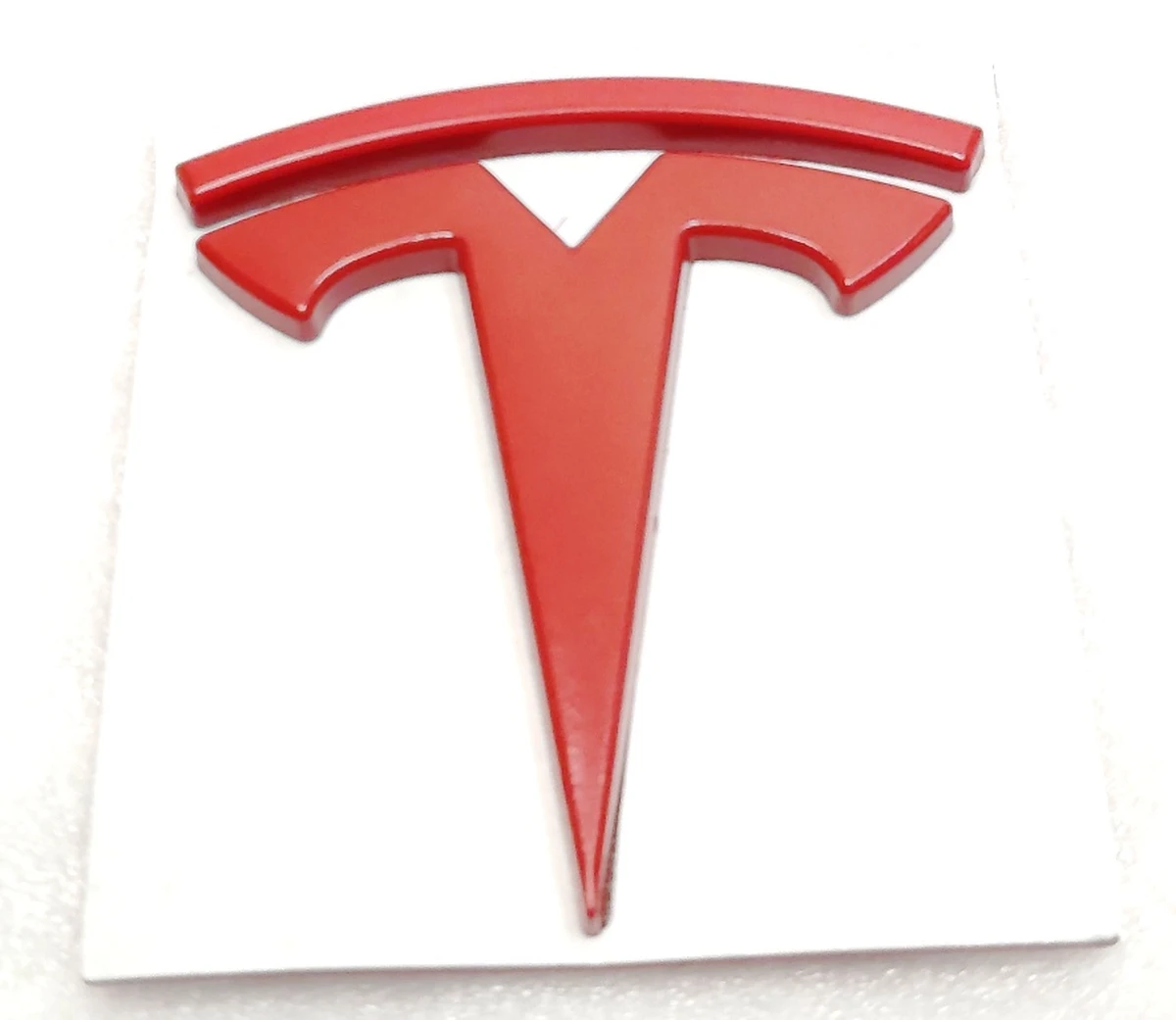 1 Эмблема "Т" крышки багажника RED Tesla model 3 1494950-00-A