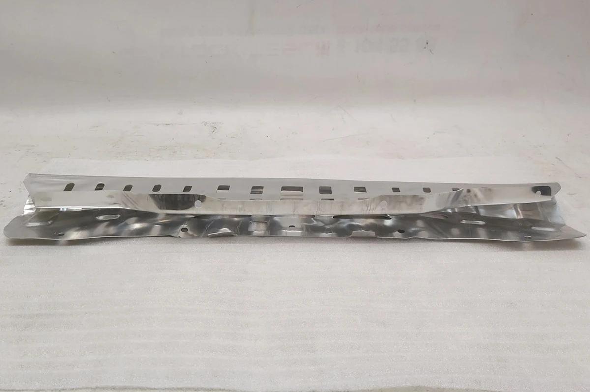 2 UPPER LEG SUPPORT, Tesla Model Y 1495093-00-B