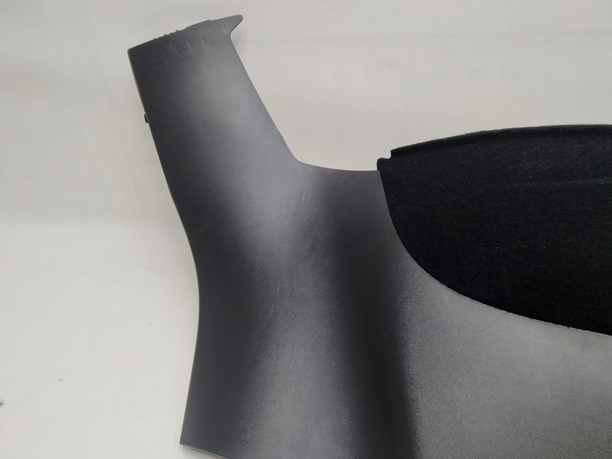 6 Оздоблення багажника ліва Tesla Model Y 1493076-98-B