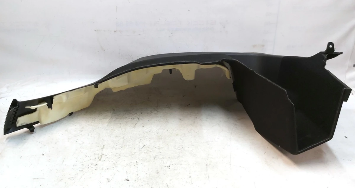 7 End item, trunk side trim Right hand Tesla Model Y 1493079-98-B