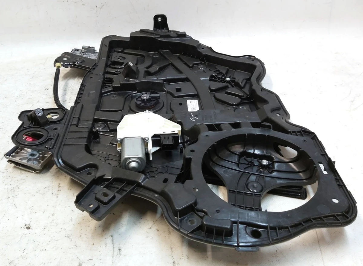 6 Window Regulator Mechanism - Front Door - Right Hand assembly Tesla Model Y 1526801-00-E