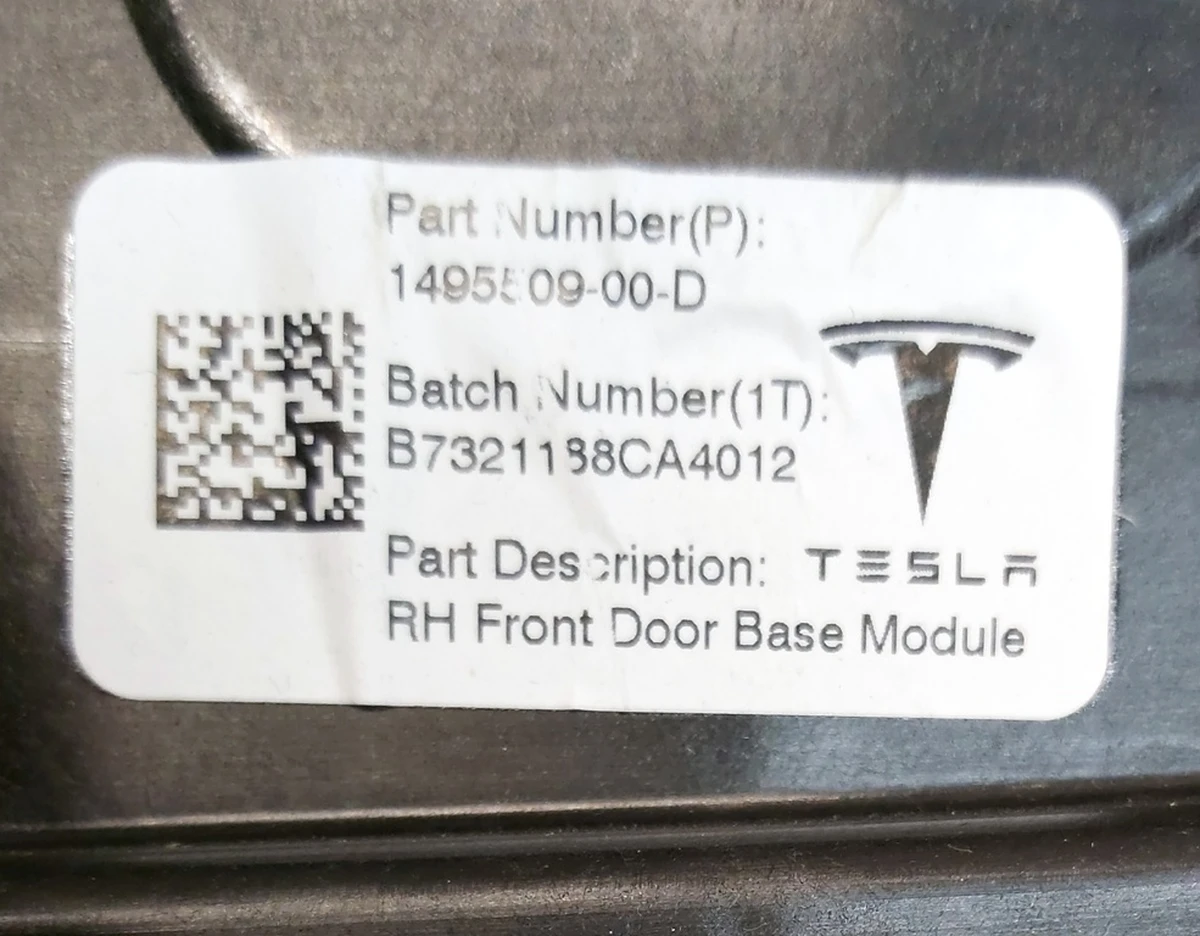 6 Window Regulator Mechanism - Front Door - Right Hand assembly Tesla Model Y 1526801-00-E