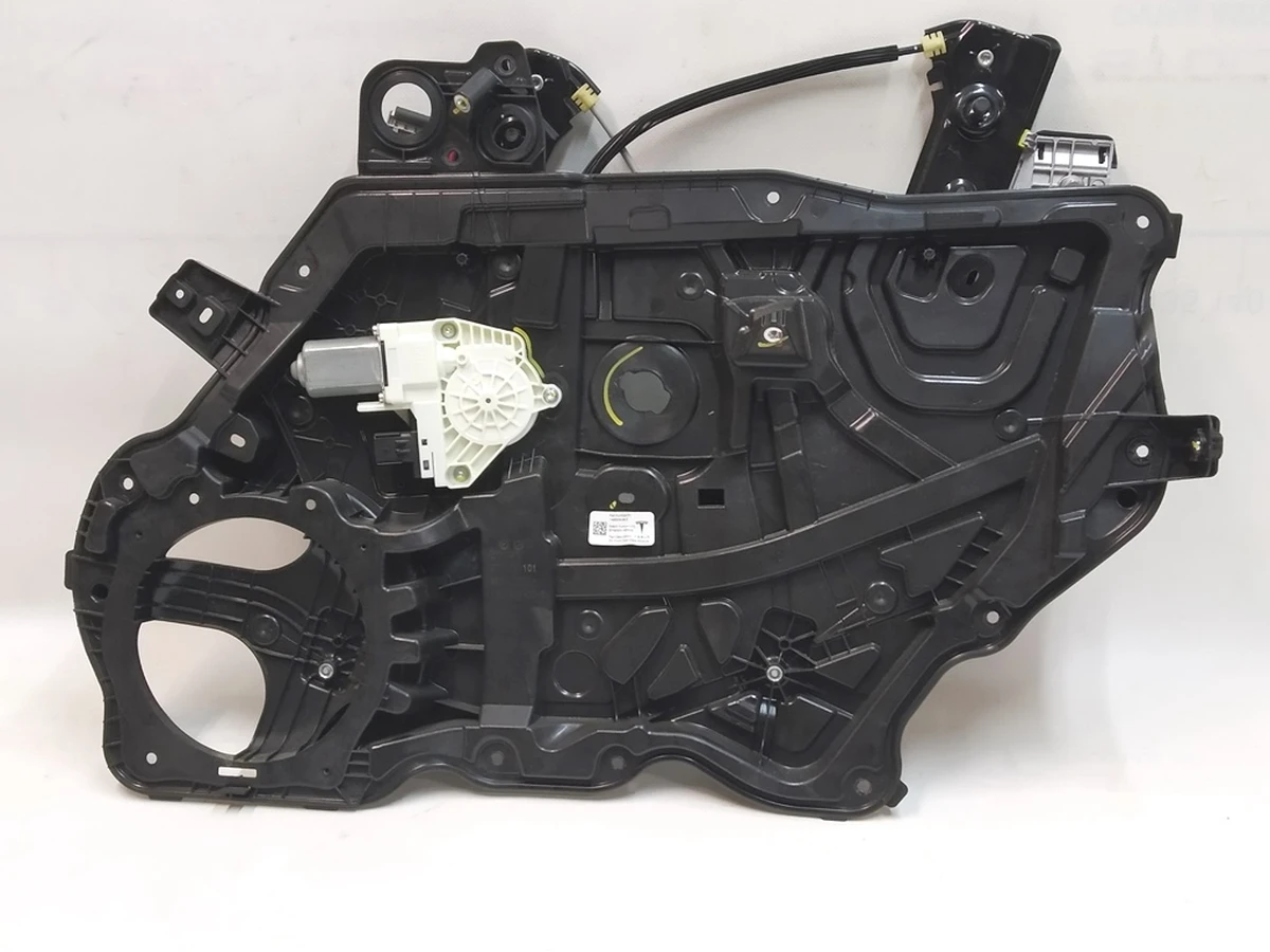 6 Склопідйомник передній правий у зборі Tesla Model Y 1526801-00-E