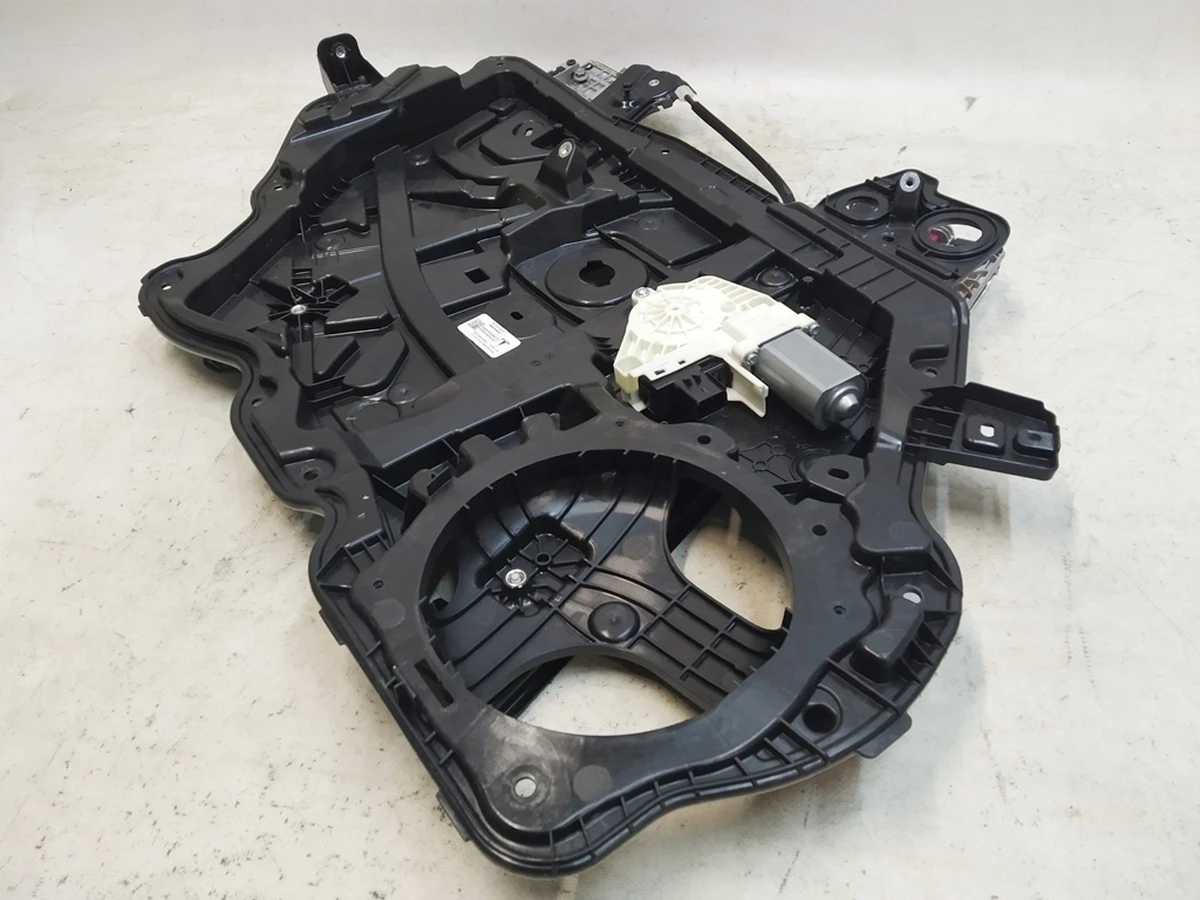 2 Склопідйомник передній лівий з моторчиком і механізмом підйому в зборі Tesla Model Y 1526804-00-C, 1526800-00-F