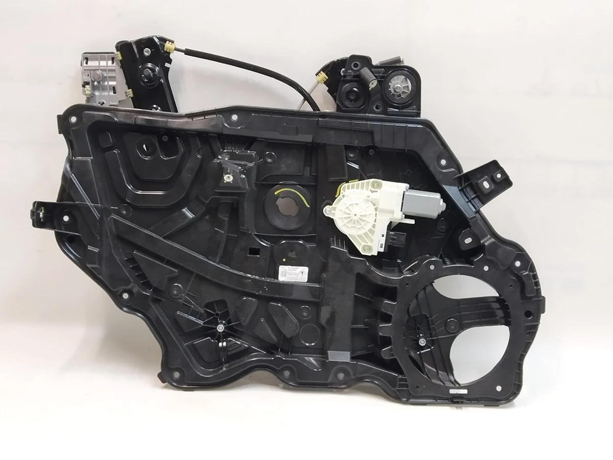 6 Assembly LH Front Door Base Module with Window regulator mechanism - Front door - Left hand Tesla Model Y 1526804-00-C, 1526800-00-F