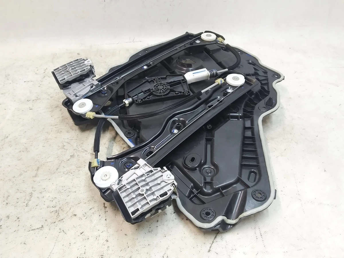 3 Склопідйомник задній правий з моторчиком та механізмом підйому в зборі Tesla Model Y 1526807-00-D, 1526803-00-E