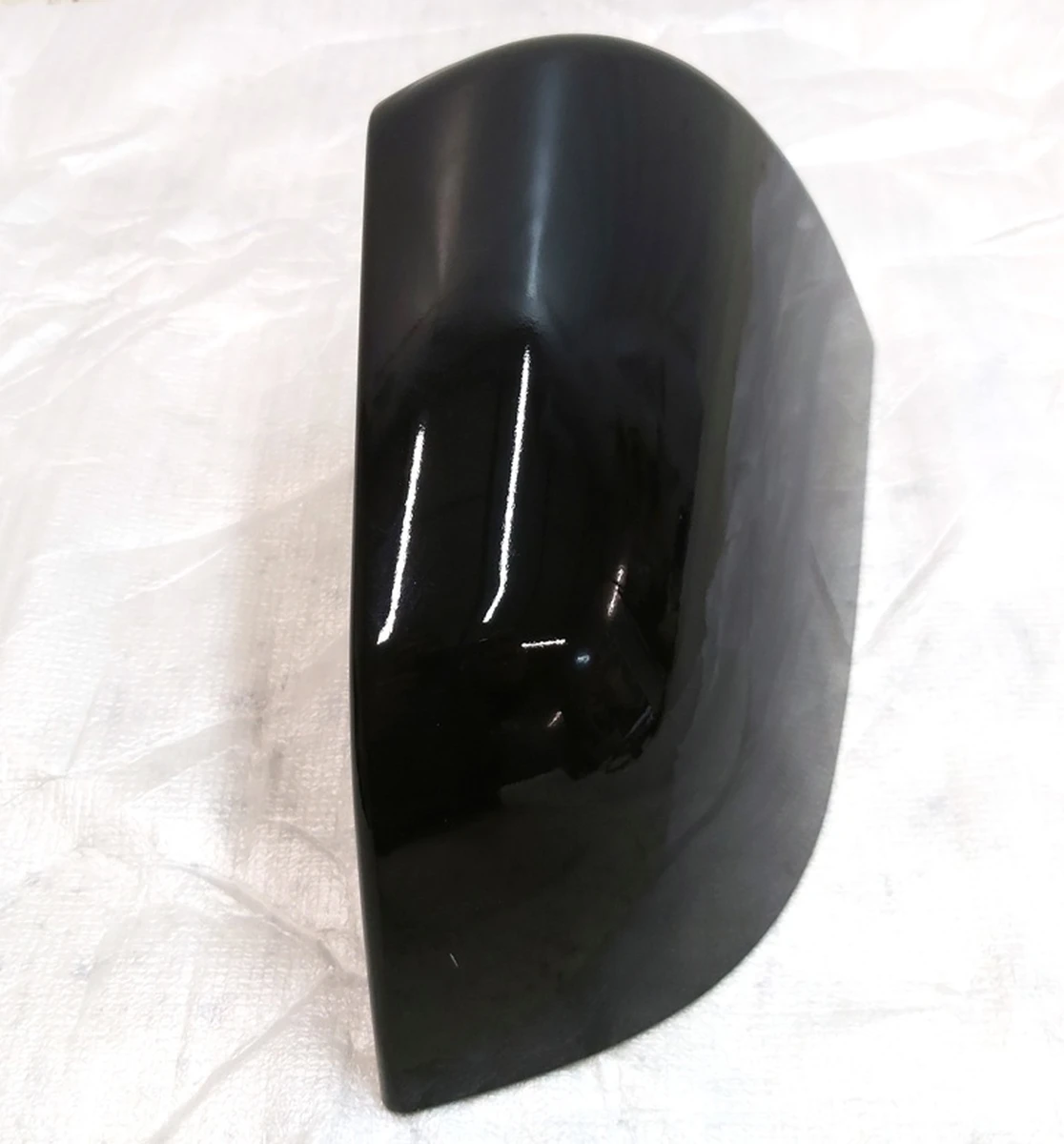 4 Накладка дзеркала зовнішнього правого на шкаралупу LIGHT BLACK Tesla model Y 1495594-00-A