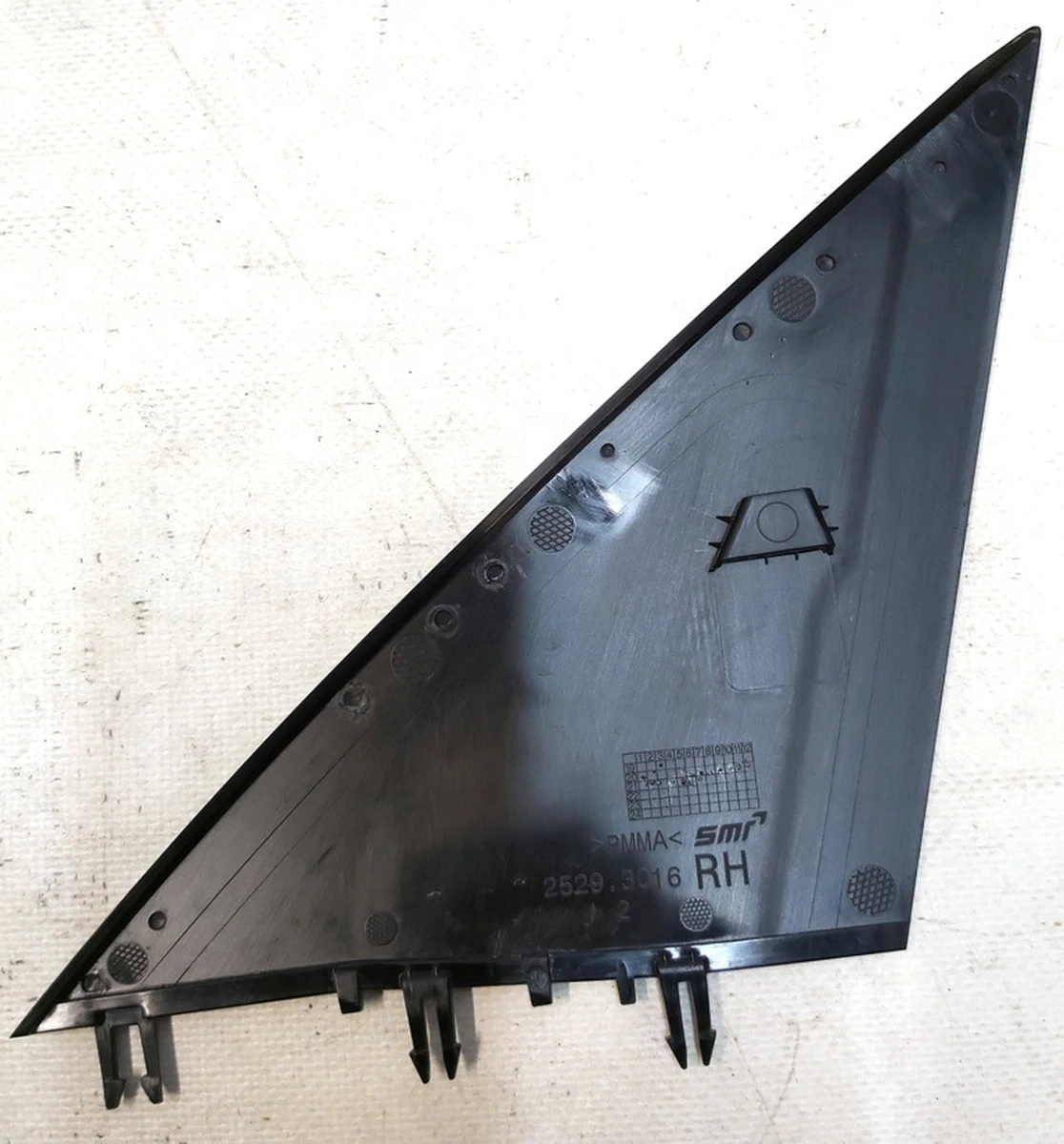 9 Заглушка дзеркала правого 2529.3016 (трикутник) Tesla Model Y 1495633-00-B