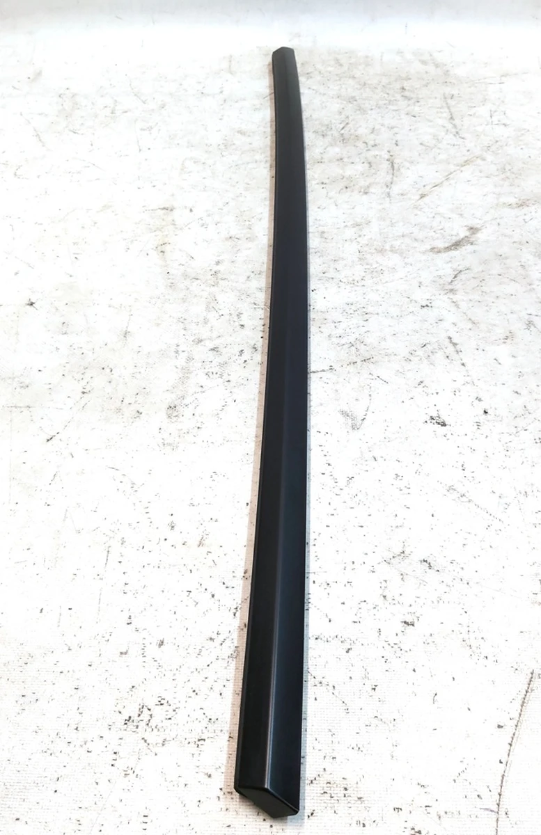 2 Outer belt assembly - Rear door - Left Hand BLACK Tesla Model Y 1495720-00-E, 1495720-40-E