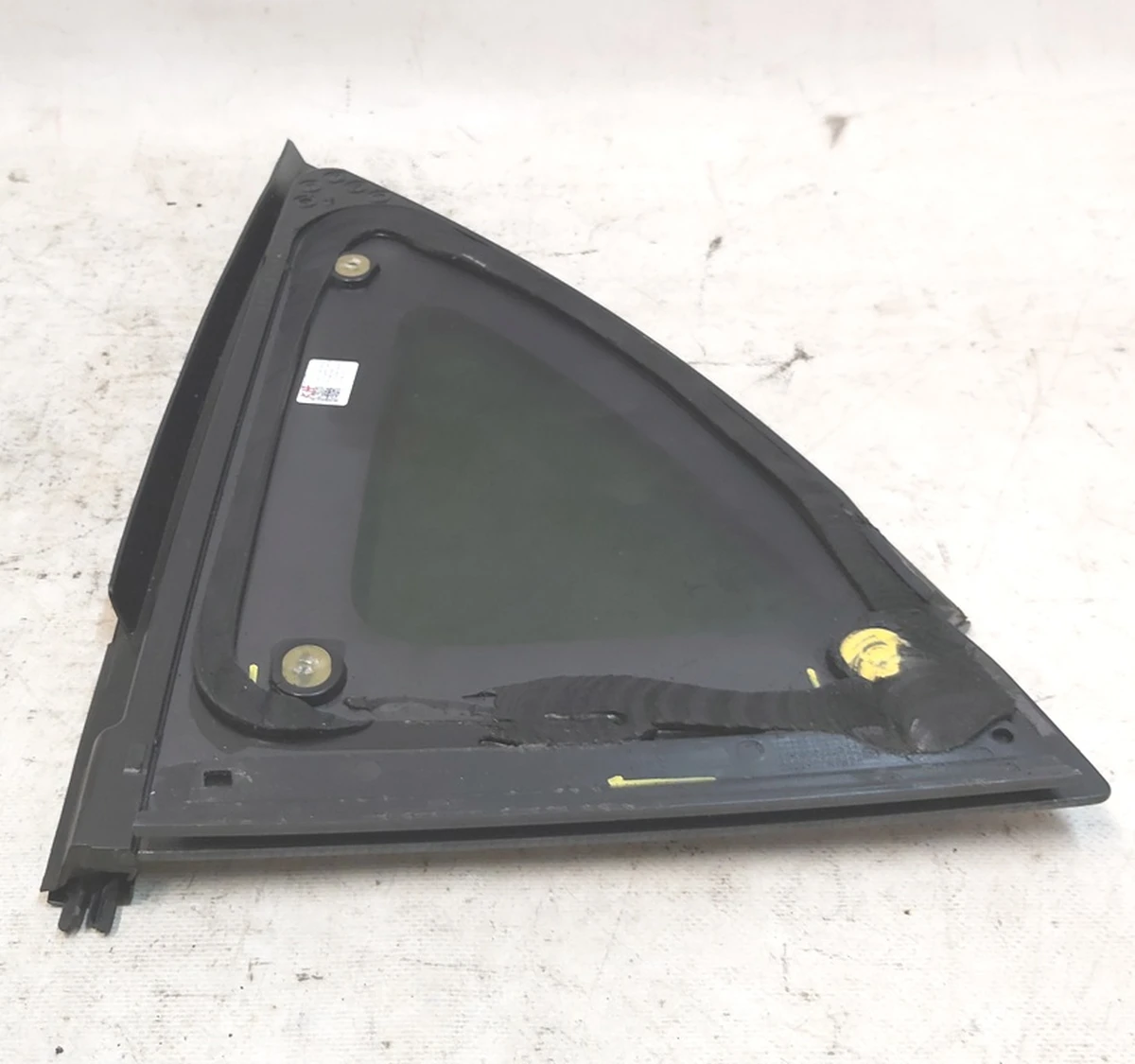 3 Quarter glass assembly - Rear - Right hand Tesla Model Y 1495741-00-E