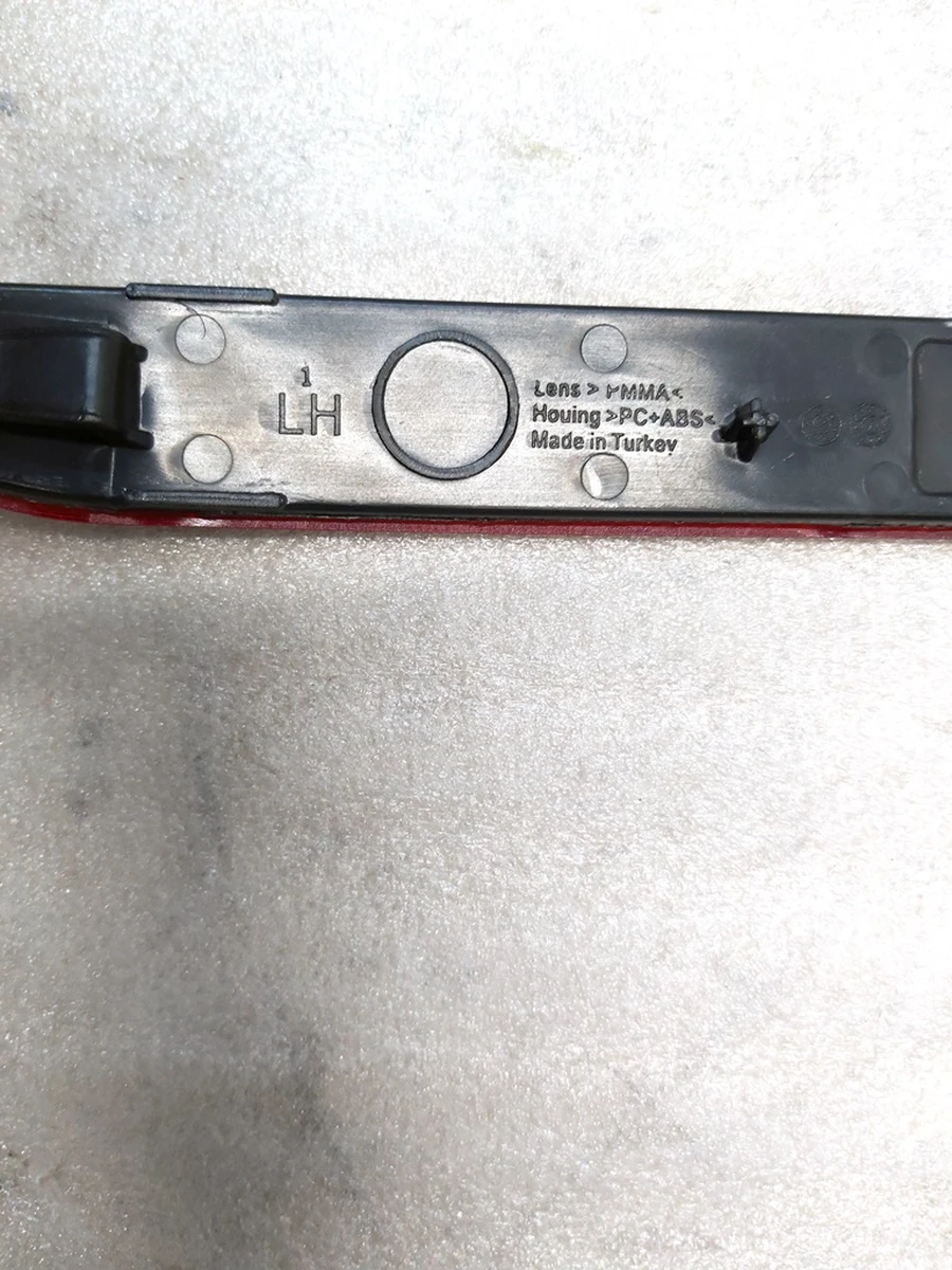 6 Відбивач заднього бампера лівий пасивний NA Tesla model Y 1495817-00-C