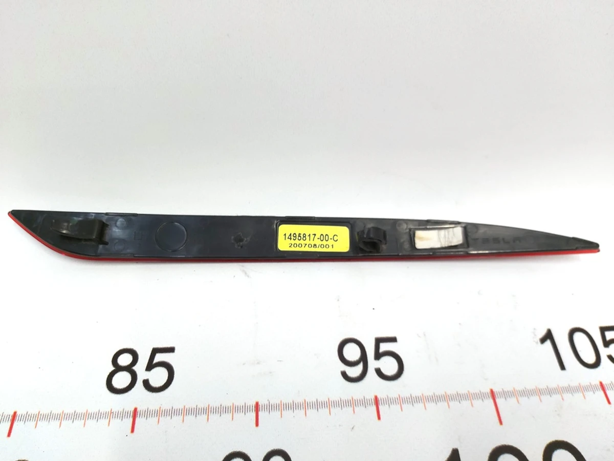 6 Відбивач заднього бампера лівий пасивний NA з пошкодженням Tesla Model Y 1495817-00-B