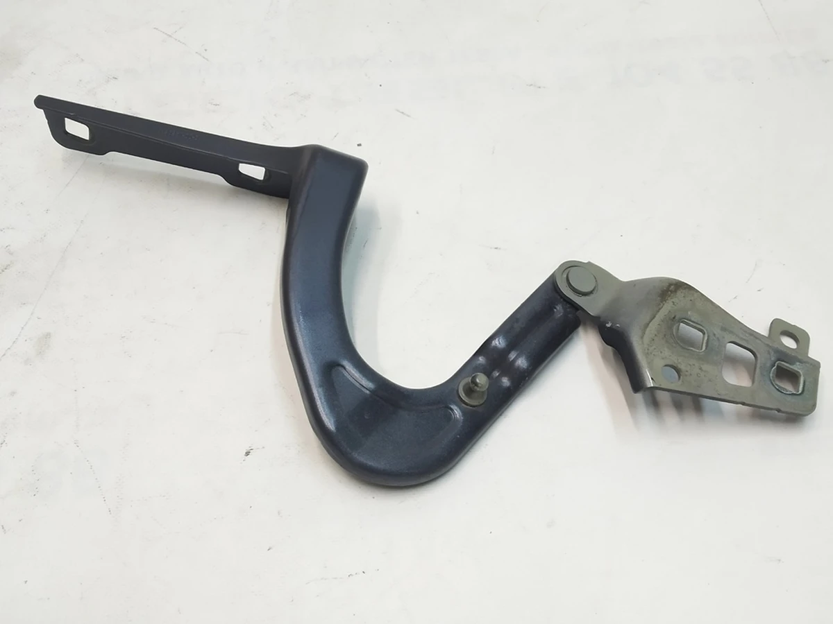2 Петля крепления капота левая Tesla Model Y 1496267-00-C