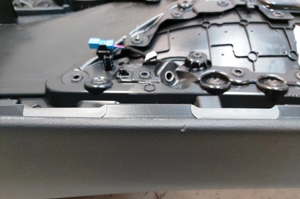 11 Door trim assembly - front - Right Hand - left hand drive (Premium Black) power window adjustment unit Tesla Model Y 1497295-91-D
