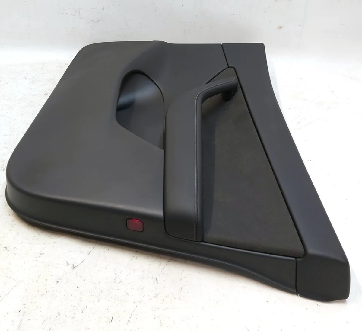 11 Door trim assembly - front - Right Hand - left hand drive (Premium Black) power window adjustment unit Tesla Model Y 1497295-91-D