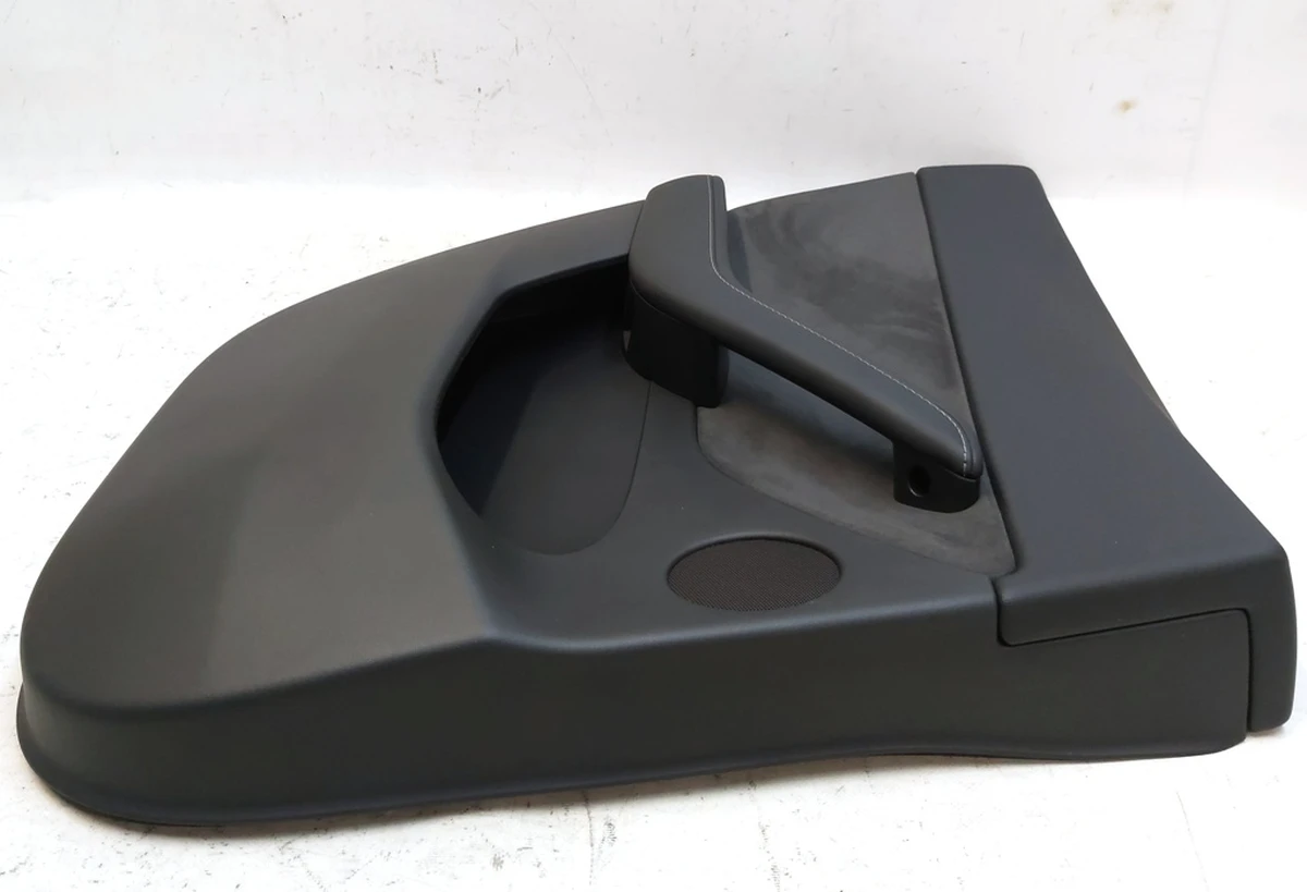 1 Карта двери задней левой в сборе PREM BLACK Tesla Model Y 1497296-91-C