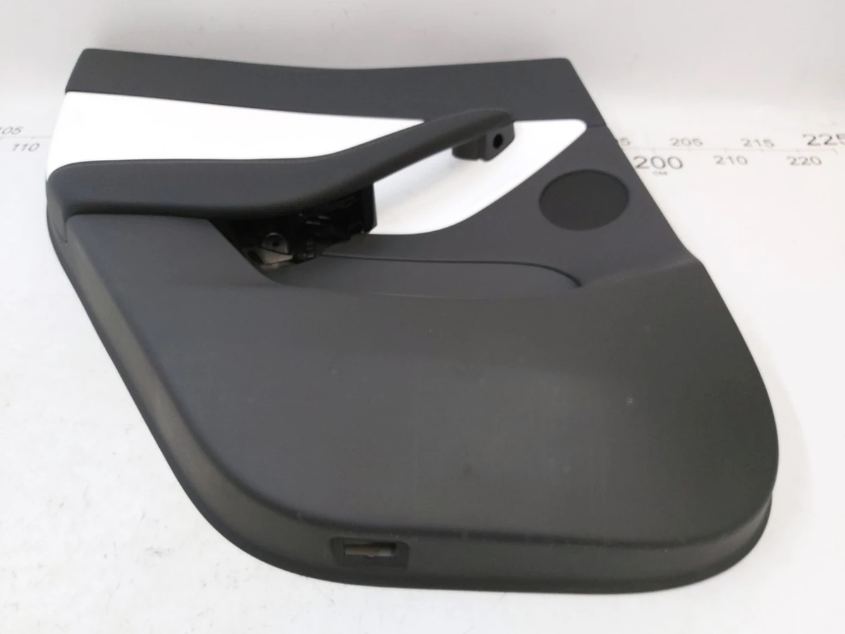 1 Карта двери задней левой в сборе PREM WHITE Tesla Model Y 1497296-92-B
